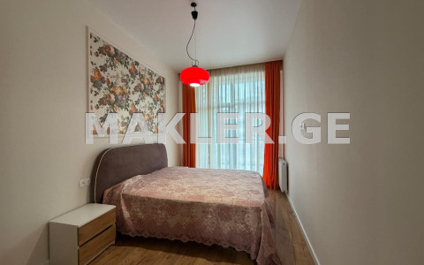  Сдаётся 3 комнатная  Квартира в Сабуртало  на ул. Университетская 