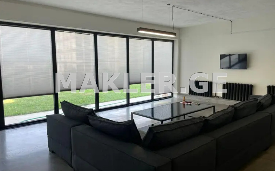  Сдаётся 550 m² площадь Офис в Багеби  ზურაბ საკანდელიძის ქუჩაზე 