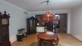 For Sale 5 room  Apartment in Vake dist.