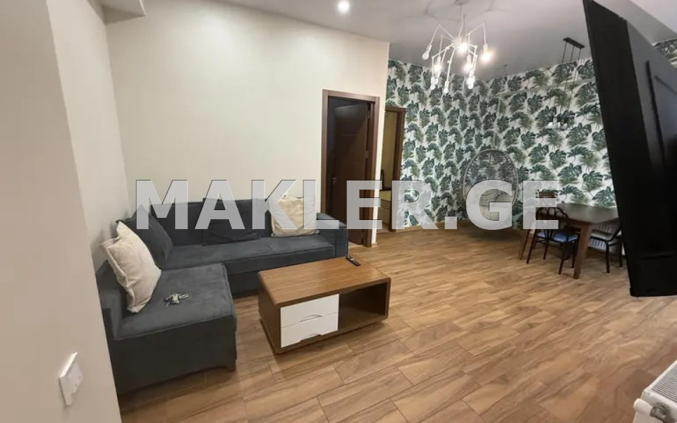  ქირავდება 3 ოთახიანი  ბინა საბურთალოზე  ჭიათურის ქუჩაზე 