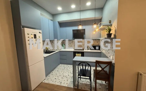  ქირავდება 3 ოთახიანი  ბინა საბურთალოზე  ჭიათურის ქუჩაზე 