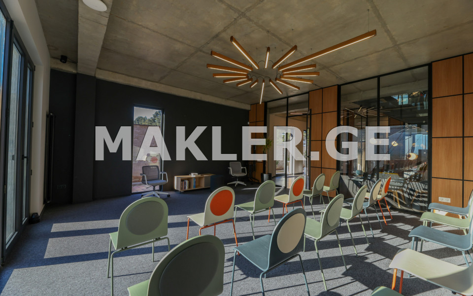  Продается 220 m² площадь Офис на Озере Лиси