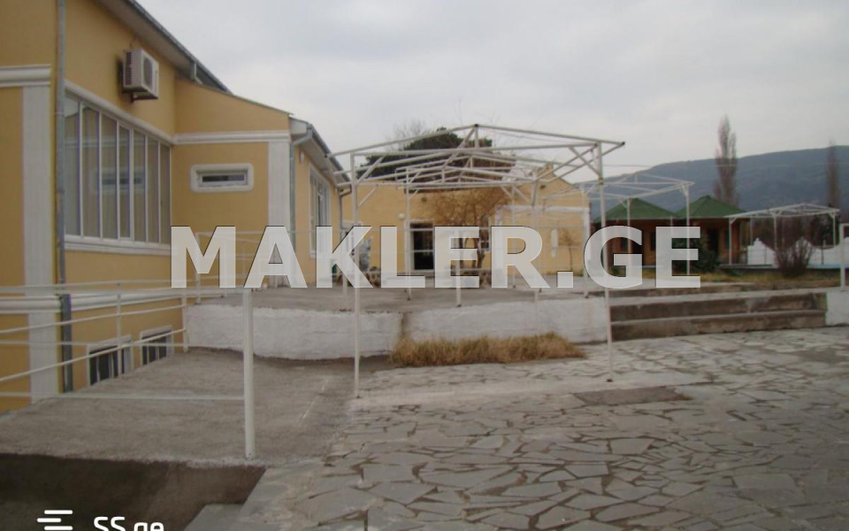  იყიდება 1400 m² ფართობის კომერციული ფართი მცხეთაში