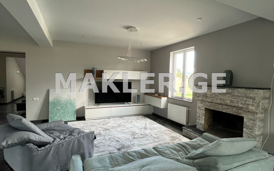  For Rent 550 m² space Private House khoshigora