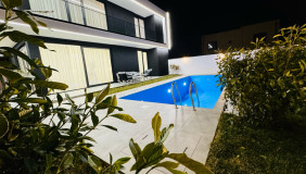 Satılık 400 m²  Villa in Didi digomi dist.