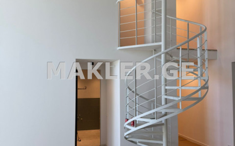  Продается 3 комнатная  Квартира на Озере Лиси