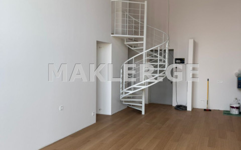  Продается 3 комнатная  Квартира на Озере Лиси