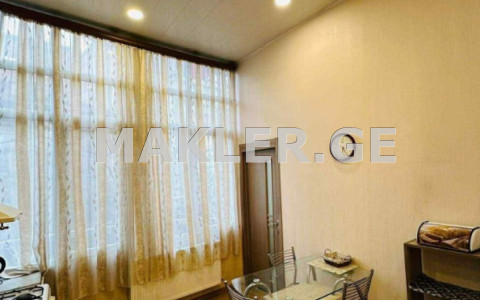  For Rent 3 room  Apartment in Sololaki dist. (Old Tbilisi)  in Sh.Dadiani st. 