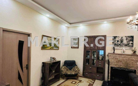  For Rent 3 room  Apartment in Sololaki dist. (Old Tbilisi)  in Sh.Dadiani st. 