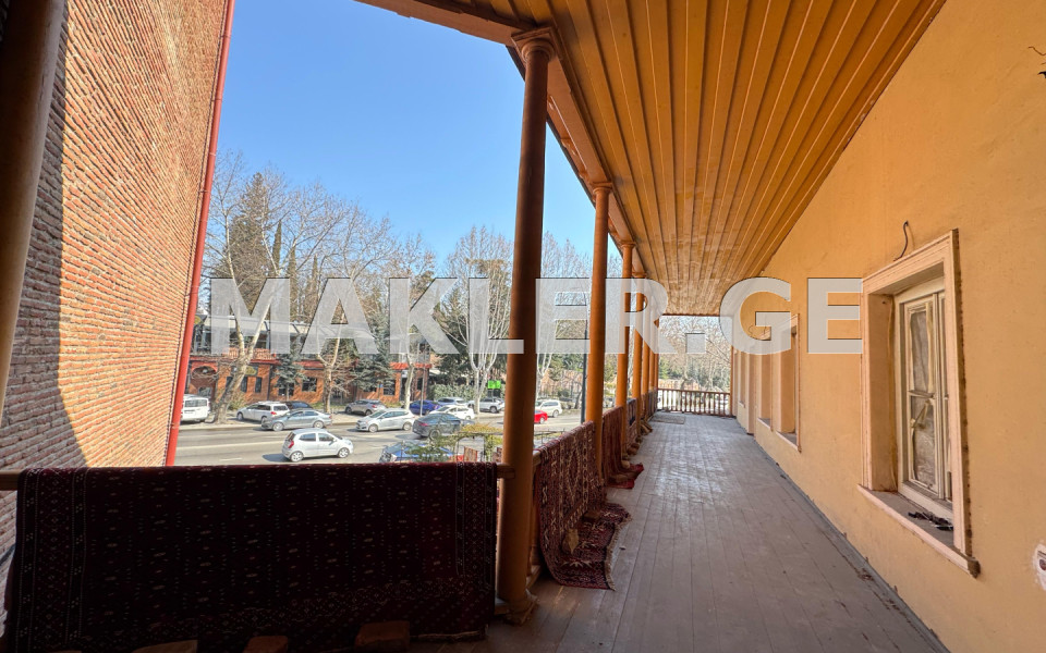  للبيع 500 m² space تجاري في تبليسي  in Atoneli st. 