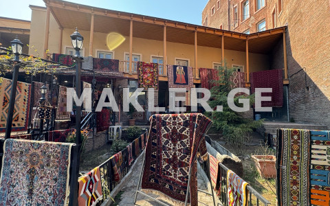 للبيع 500 m² space تجاري في تبليسي  in Atoneli st. 