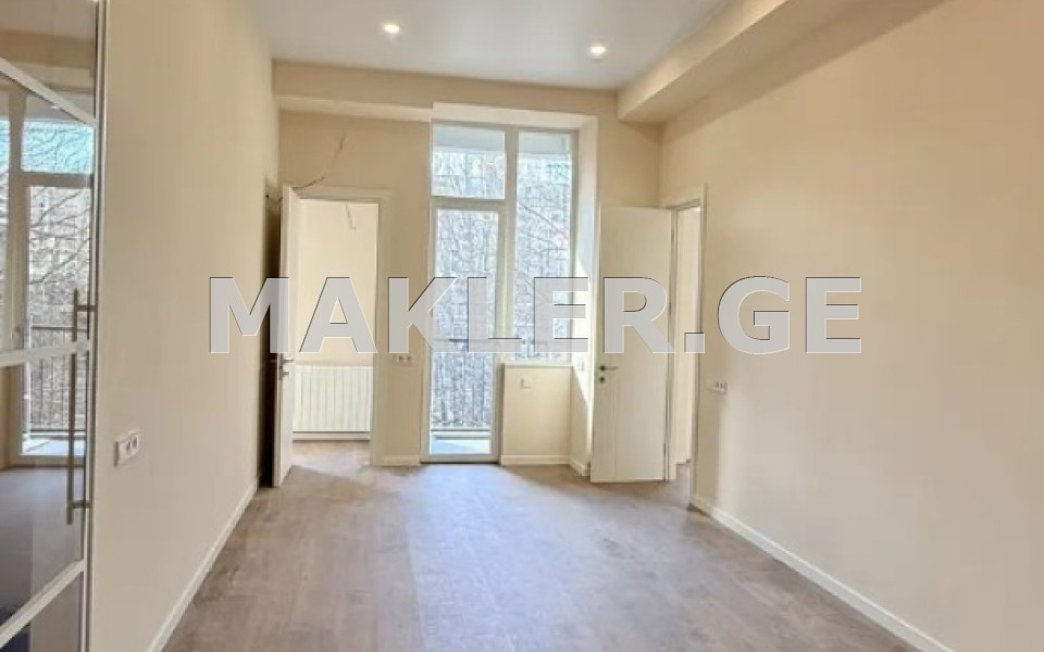  Продается 3 комнатная  Квартира в Сабуртало