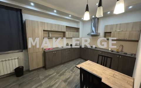  Продается Сдаётся 3 комнатная  Квартира в Сабуртало  на ул. Панаскертели-Цицишвили 