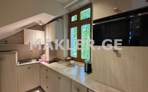  For Sale 3 room  Apartment in Sololaki dist. (Old Tbilisi)  in Kavlashvili st. 