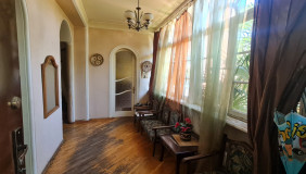 For Sale 7 room  Apartment in Mtatsminda dist. (Old Tbilisi)