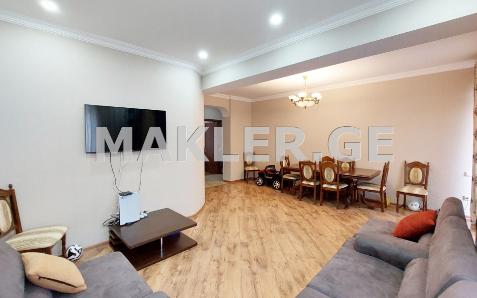  Продается 4 комнатная  Квартира в Сабуртало  на ул. Ана Политковская 