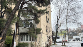 იყიდება 3 ოთახიანი  ბინა დიღმის მასივში