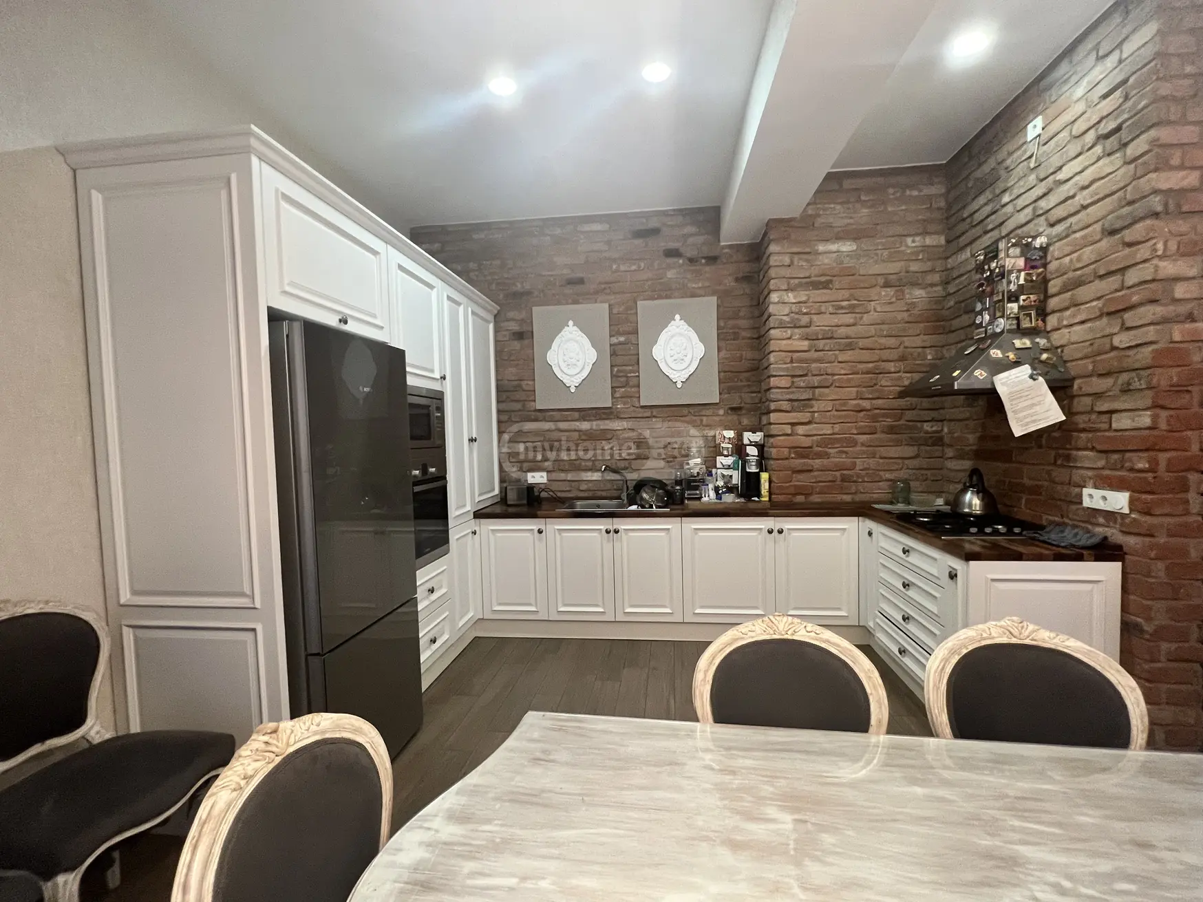 For Rent 3 room  Apartment in Vake dist.