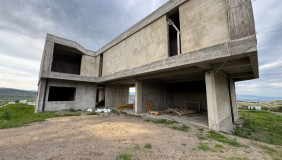 Satılık 647 m²  Villa near the Lisi lake