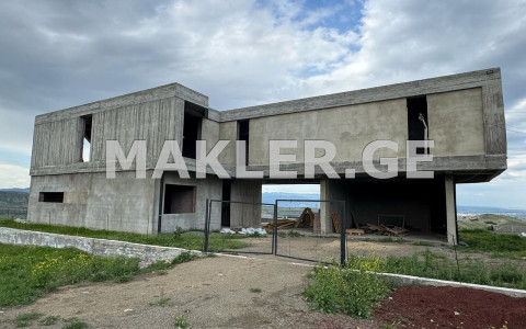  For Sale 647 m² space Private House near the Lisi lake