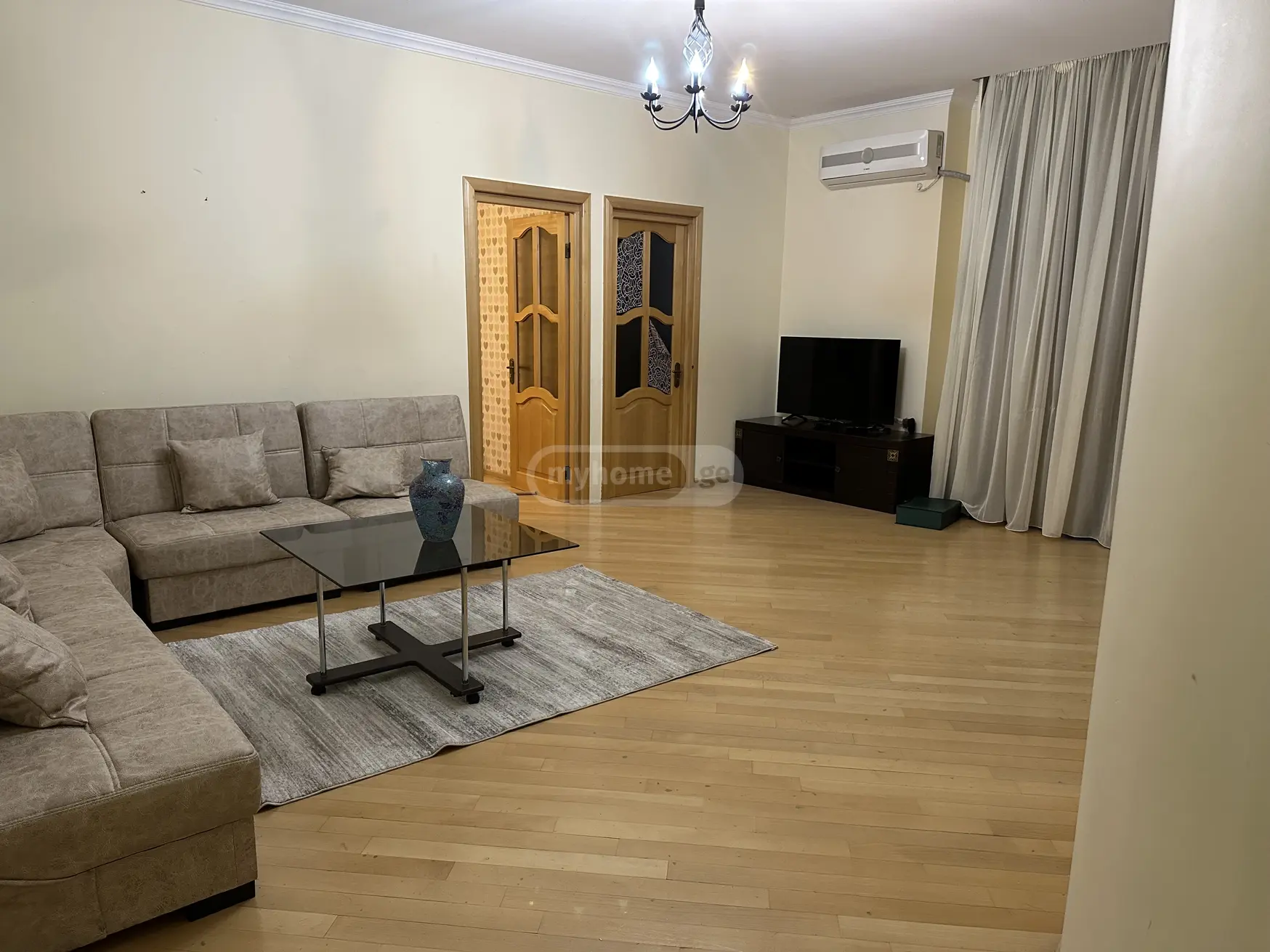 For Rent 5 room  Apartment in Saburtalo dist.