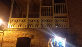 For Rent 2 room  Apartment in Mtatsminda dist. (Old Tbilisi)