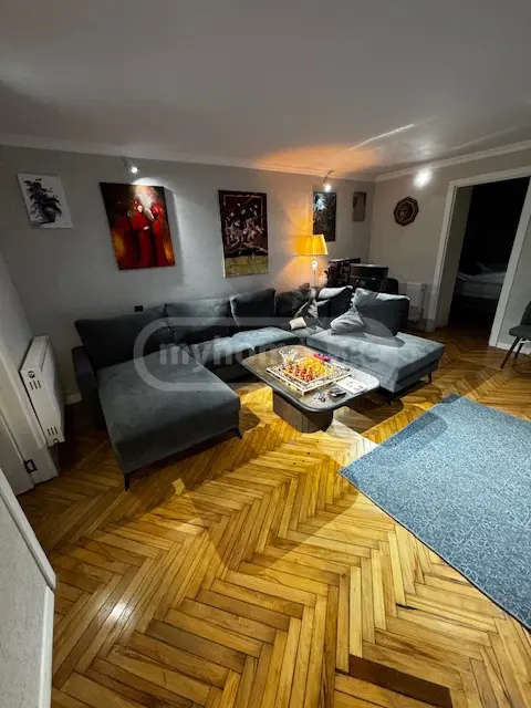 იყიდება 3 ოთახიანი  ბინა საბურთალოზე