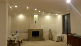 For Sale 560 m² space Private House in Tskneti dist.