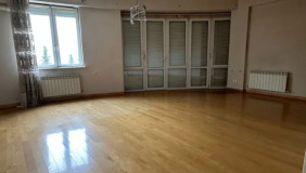 For Sale 4 room  Apartment in Vera dist.