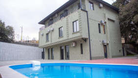 იყიდება 1000 m² ფართობის კომერციული ფართი მცხეთაში