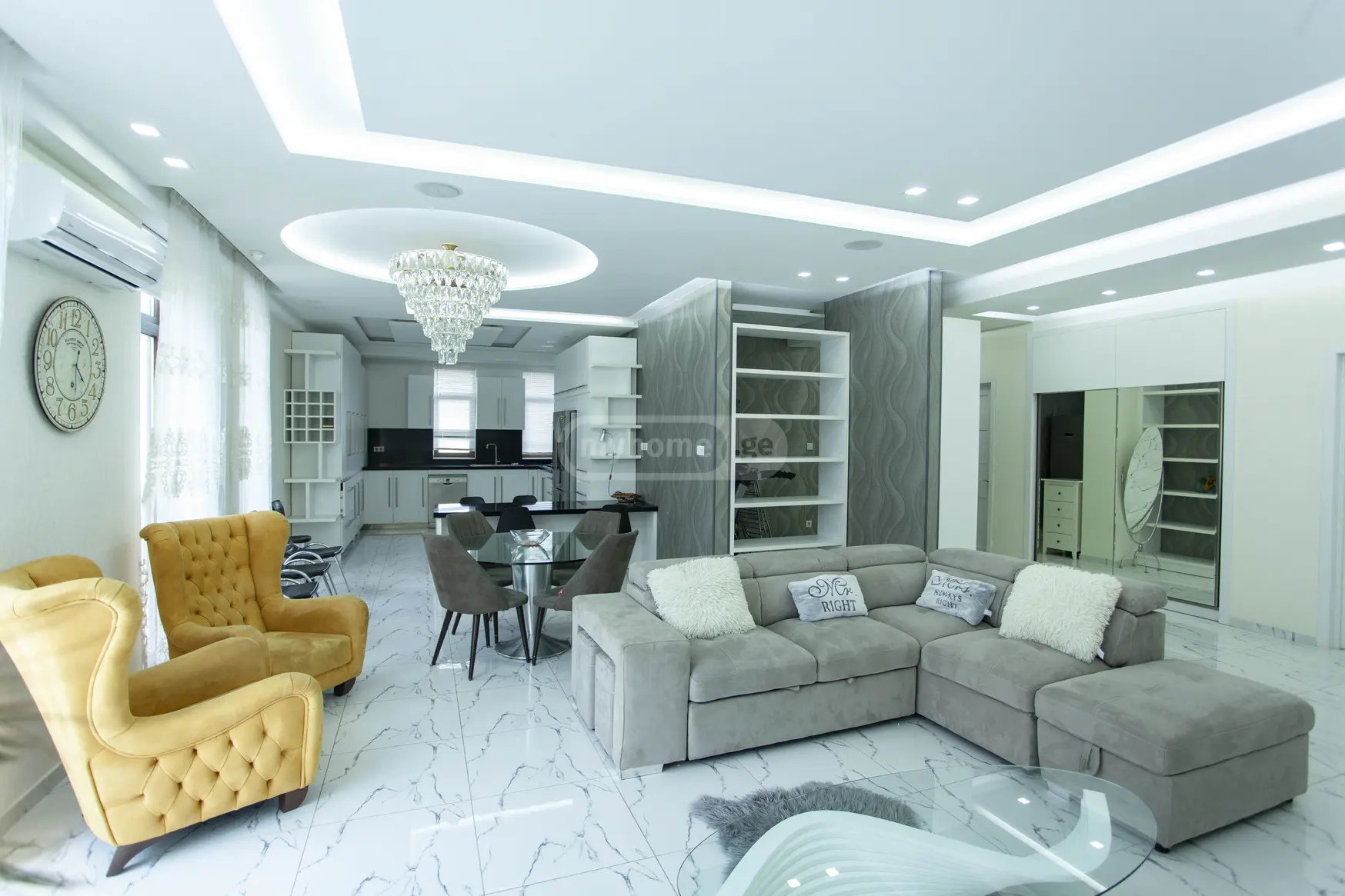 For Rent 4 room  Apartment in Mtatsminda dist. (Old Tbilisi)
