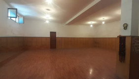 Kiralık 178 m²  İşyeri in Digomi dist.