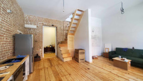 For Sale 3 room  Apartment in Chugureti dist.