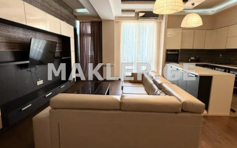  ქირავდება 3 ოთახიანი  ბინა ვაკეში  ი. ჭავჭავაძის გამზ. 