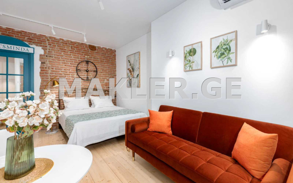  Satılık 2   Daire in Mtatsminda dist. (Old Tbilisi)  in Br. Zubalashvili st. 