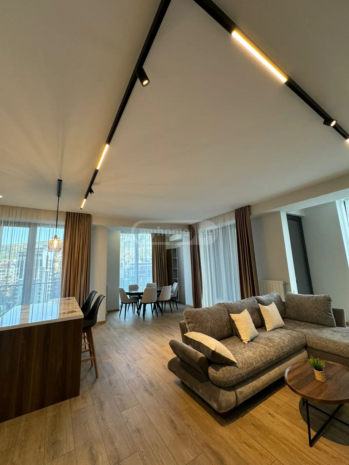 Kiralık 3   Daire in Vake dist.