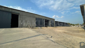 For Rent 670 m² space Commercial space in Lilo dist.