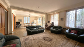 For Sale 250 m² space Private House in Vake dist.
