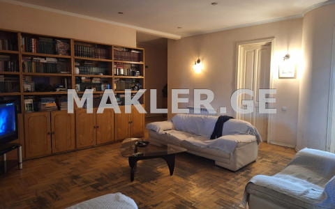  Satılık 4   Daire in Vera dist.  in Kuchishvili turn 