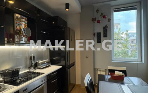  Сдаётся 3 комнатная  Квартира в Шанхаи