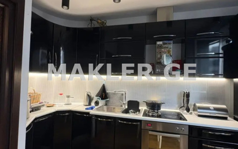  Сдаётся 3 комнатная  Квартира в Шанхаи