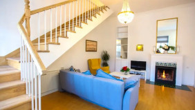 For Sale 4 room  Apartment in Sololaki dist. (Old Tbilisi)