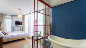 For Sale 9 room  Apartment in Mtatsminda dist. (Old Tbilisi)