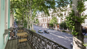 For Sale 9 room  Apartment in Mtatsminda dist. (Old Tbilisi)