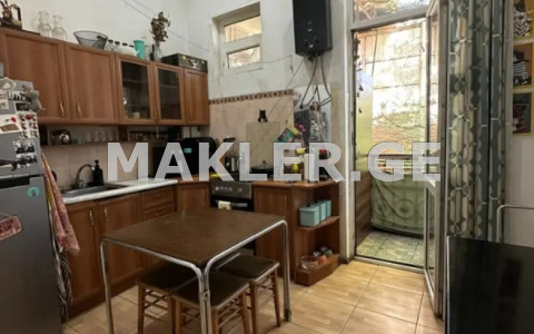  Satılık 3   Daire in Sololaki dist. (Old Tbilisi)  in K. Apkhazi st. 
