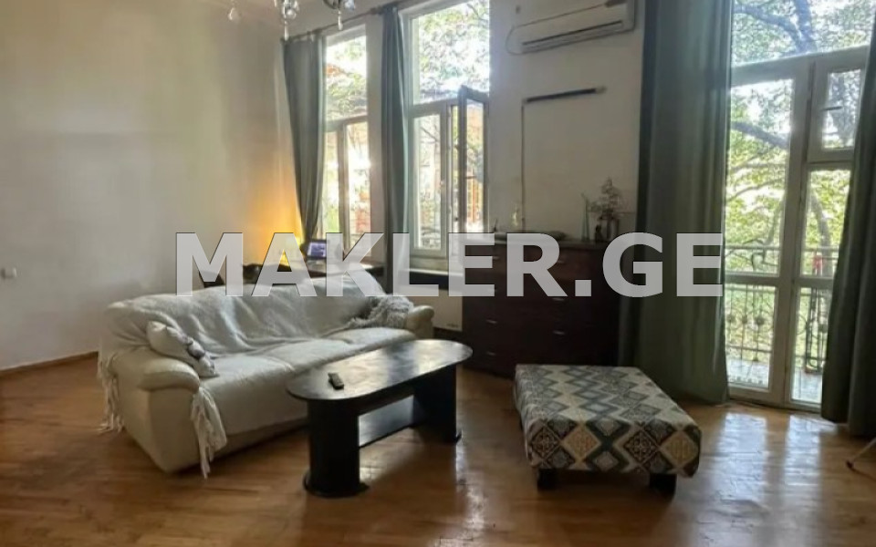  Satılık 3   Daire in Sololaki dist. (Old Tbilisi)  in K. Apkhazi st. 