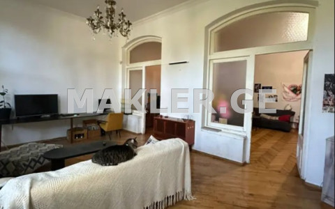  Satılık 3   Daire in Sololaki dist. (Old Tbilisi)  in K. Apkhazi st. 