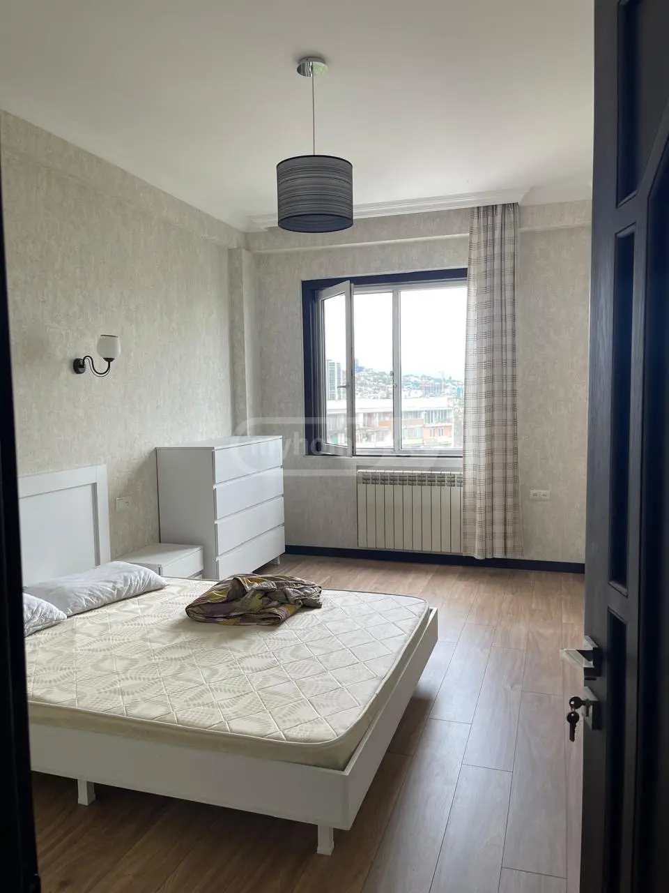  Сдаётся 2 комнатная  Квартира в Ваке  на ул. Кипшидзе 