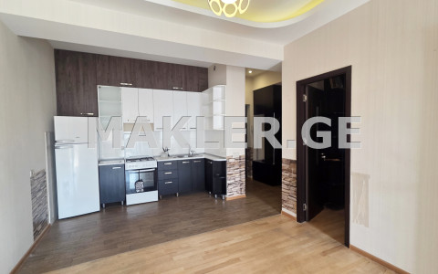  იყიდება 3 ოთახიანი  ბინა საბურთალოზე  ანა პოლიტკოვსკაიას ქუჩაზე 