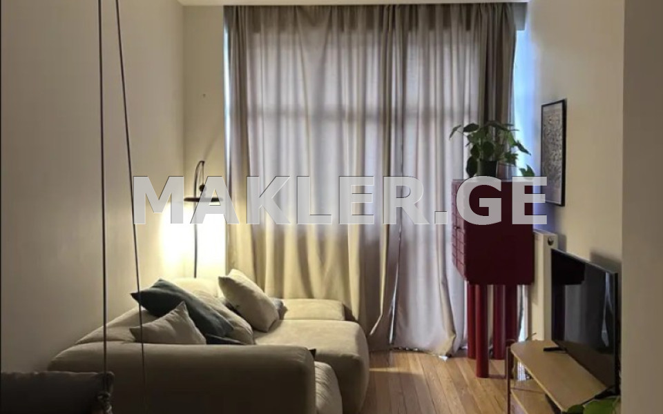  Продается 4 комнатная  Квартира на Озере Лиси  Улица Авто Варази 